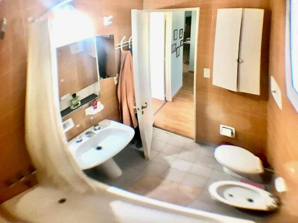Abasto, 2 Ambientes, Departamento Completo Y Practico Buenos Aires