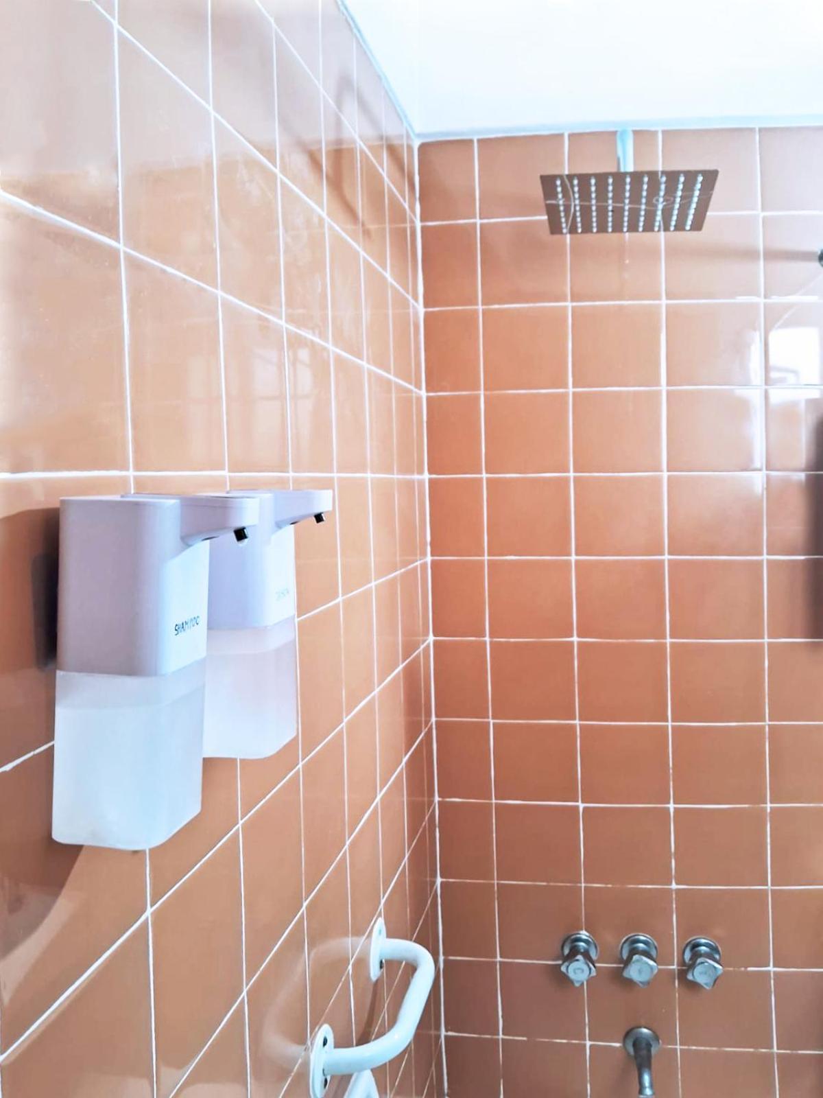 Abasto, 2 Ambientes, Departamento Completo Y Practico Buenos Aires